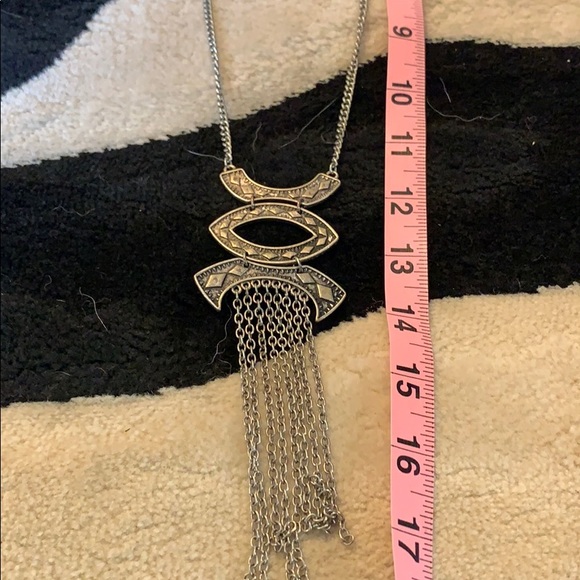 Long silver tribal design fringed chains - Picture 4 of 5